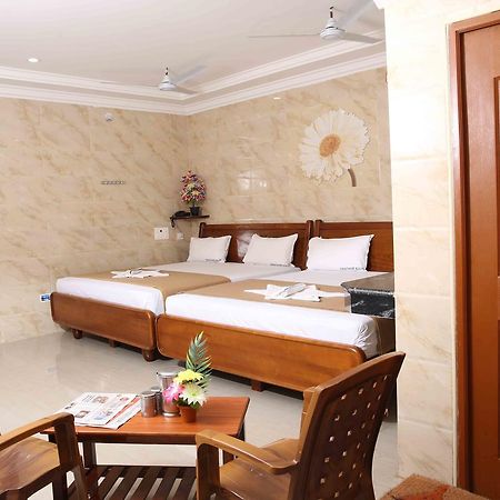 Hotel Senthur Raja Rāmeswaram Esterno foto