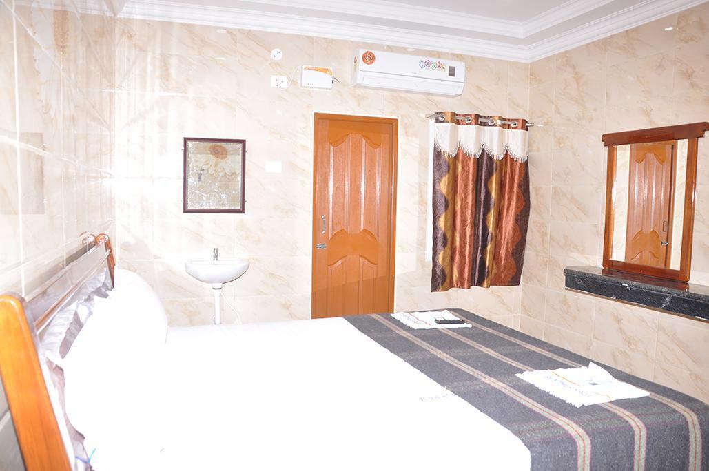 Hotel Senthur Raja Rāmeswaram Esterno foto